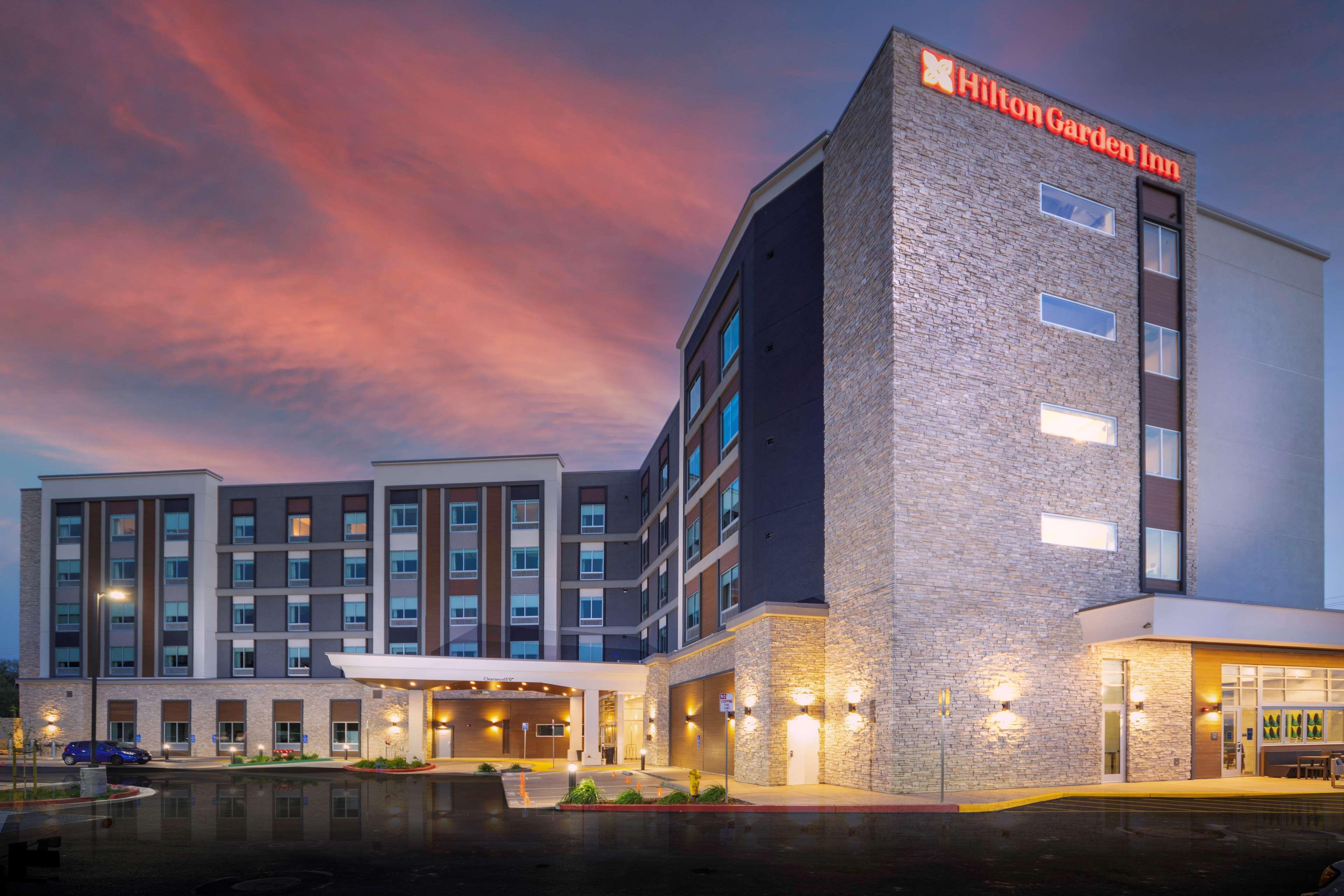 Hilton Garden Milpitas 3*