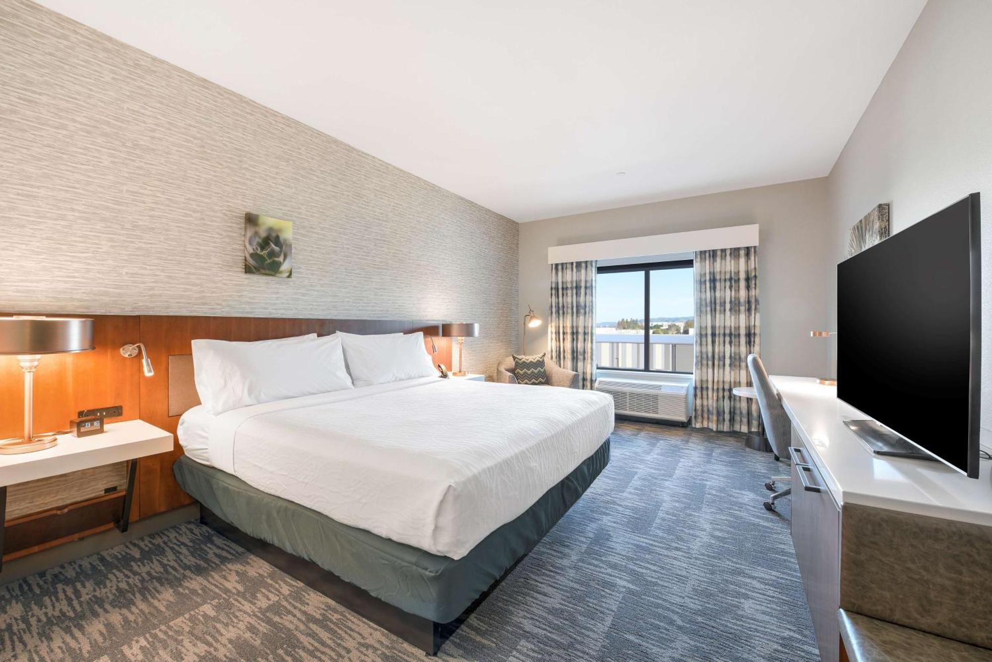 Hilton Garden Milpitas 3*