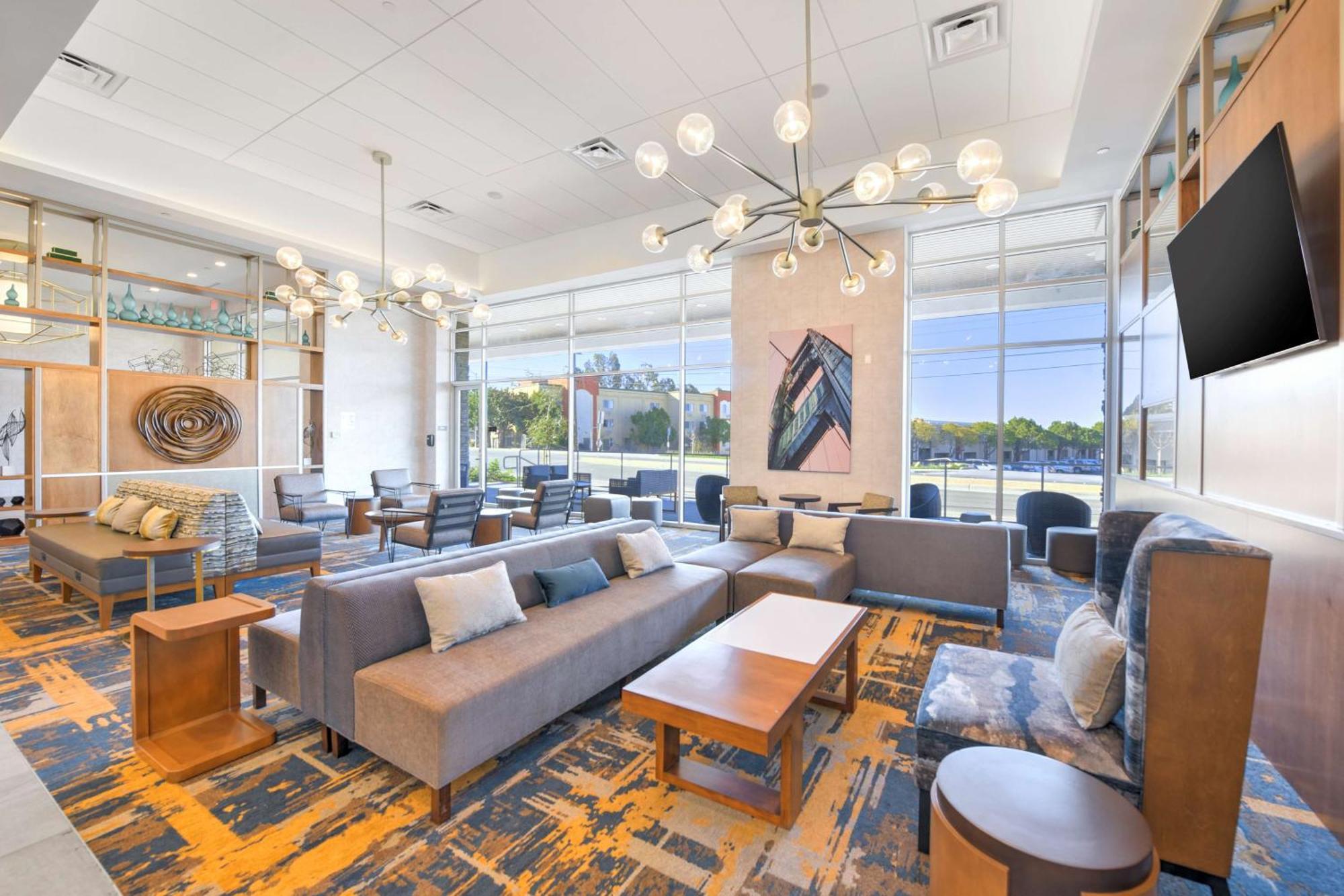Hilton Garden Milpitas Hotel 3*