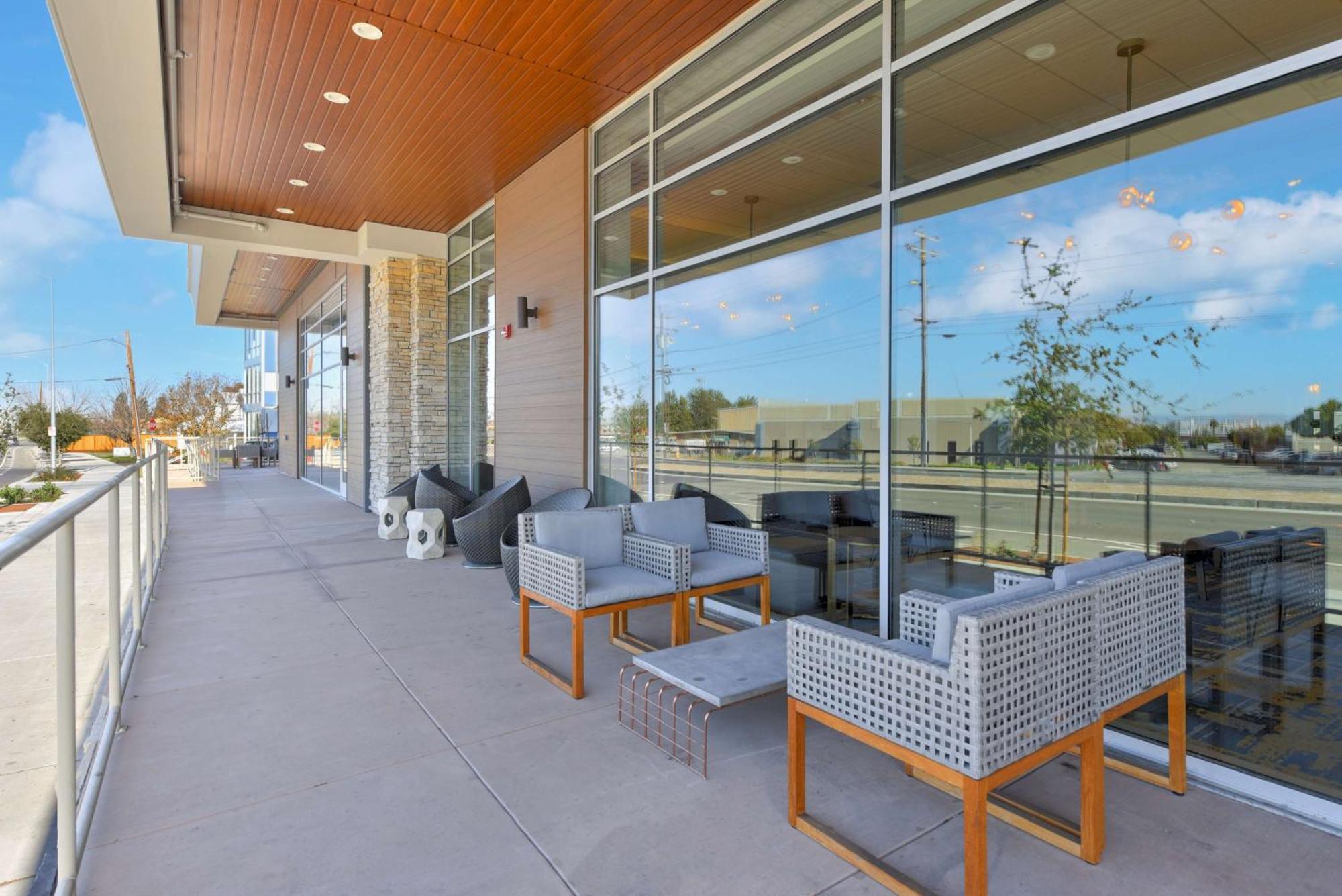 Hilton Garden Milpitas 3*