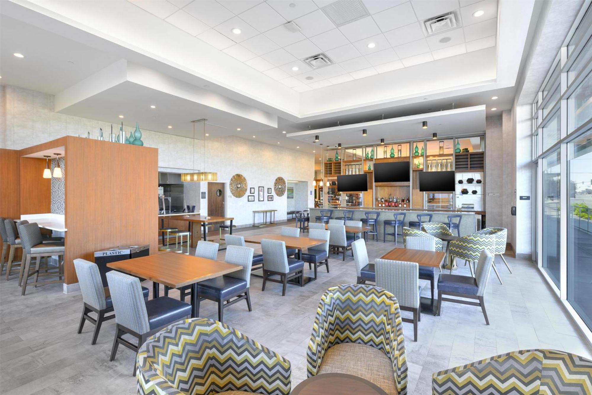 Hilton Garden Milpitas 3*
